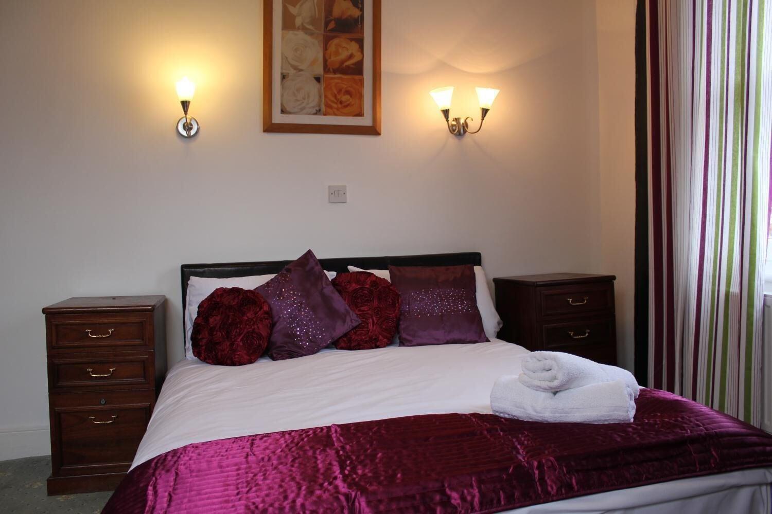The George Hotel Stansted Airport Bishop's Stortford Exterior photo